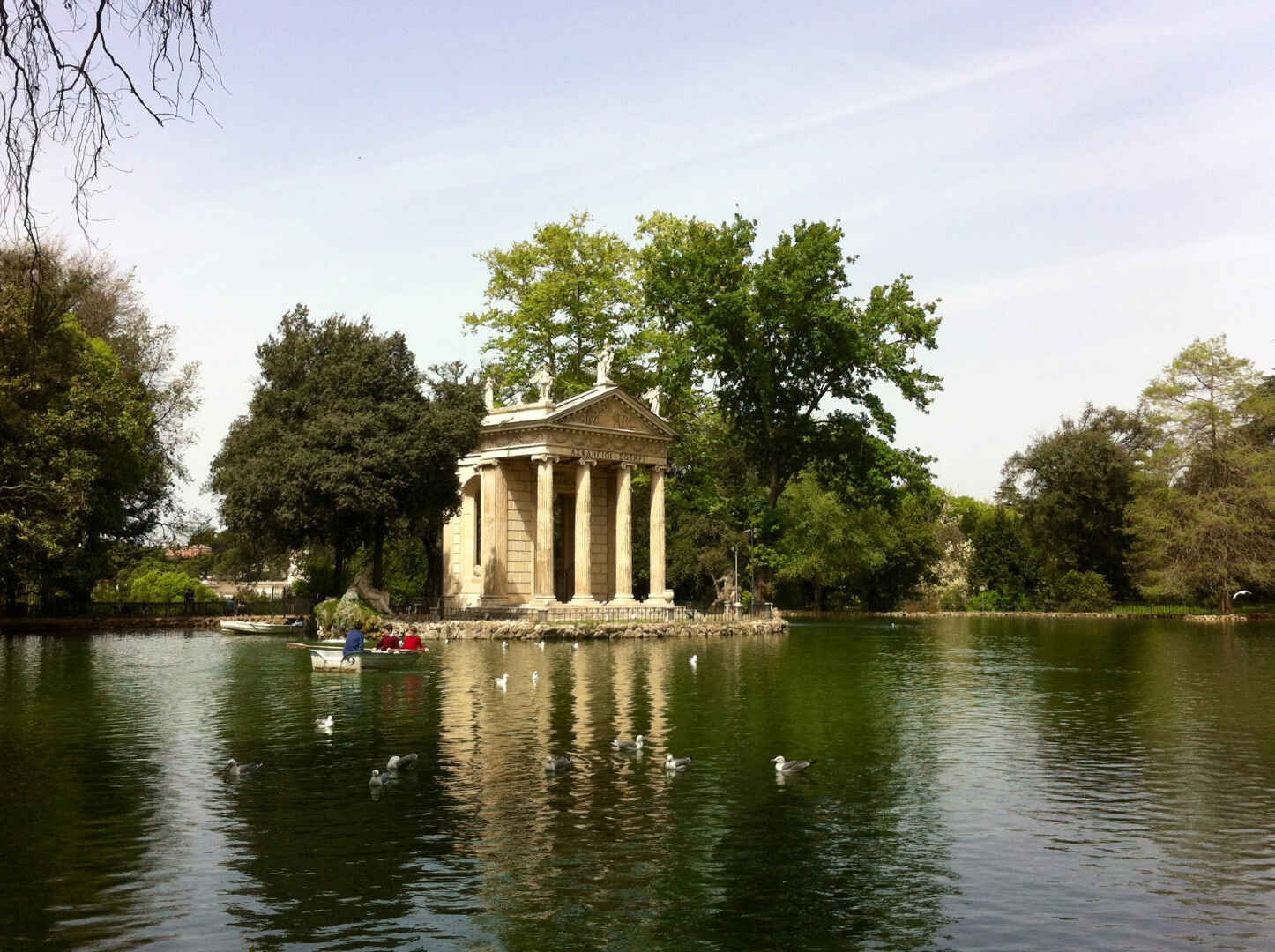 Villa borghese (templen).JPG