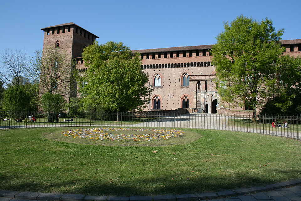 Pavia Slot