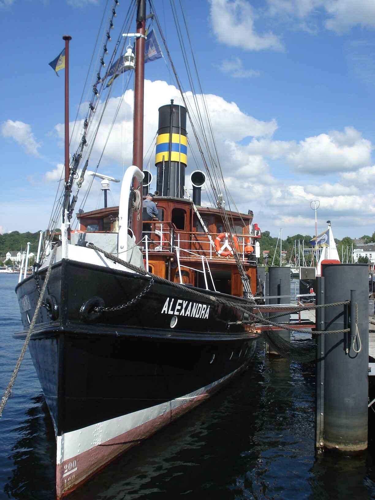 Flensburg_Salondampfer_Alexandra_aus_dem_Jahr_1908 (1).jpg