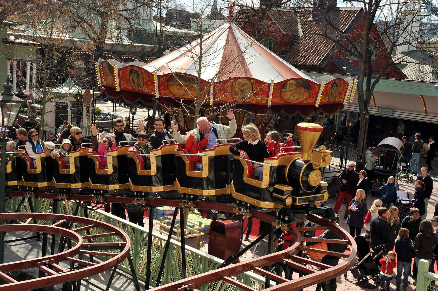 Tufftufftåget- foto Gröna lund.JPG