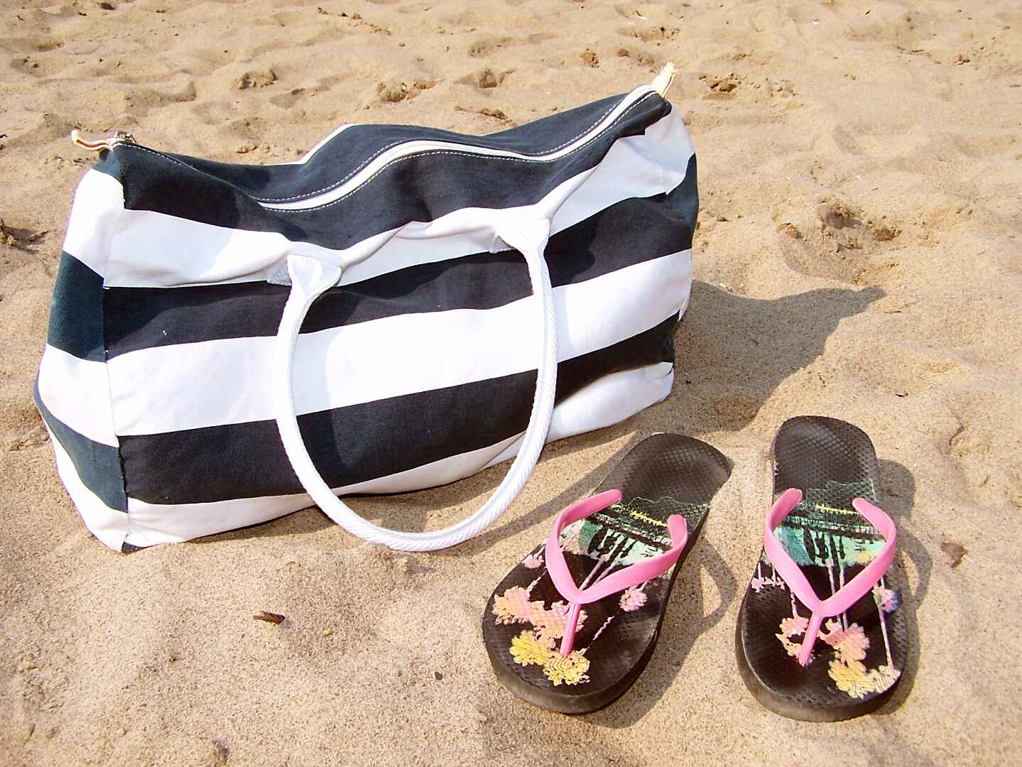 at-the-beach-1360763.jpg