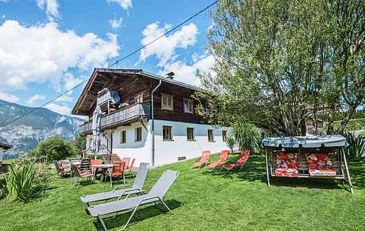 Holiday home mh18108