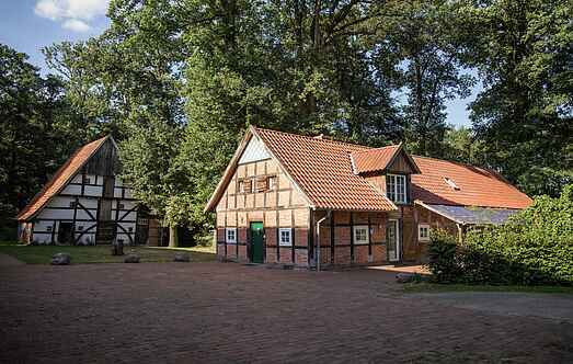 Manor house mh21748