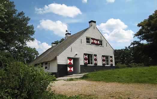 Gårdhus mh31473