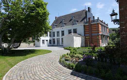 Manor house mh19448