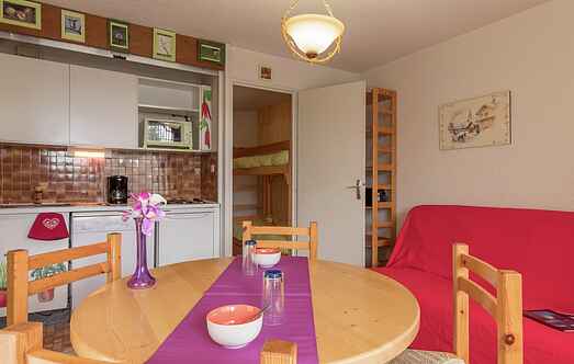 Cottage mh58330