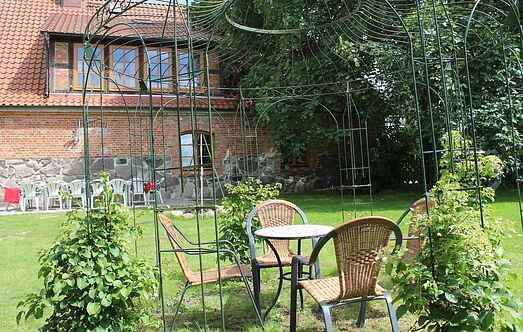 Manor house mh63356