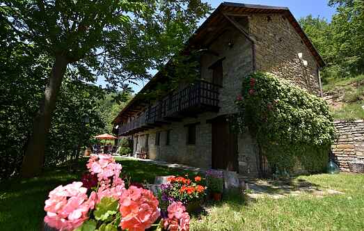 Manor house mh28529