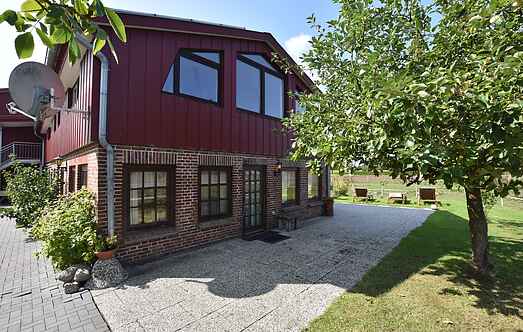 Manor house mh64615