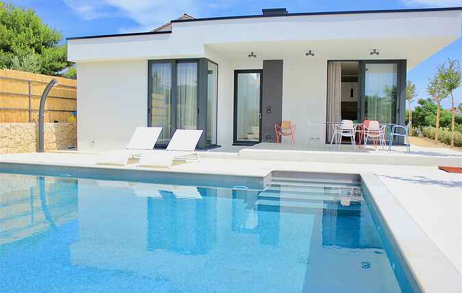 Villa mh69646