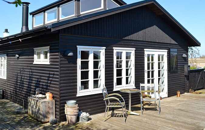 Holiday home mh66080