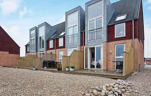 Holiday home mh48106