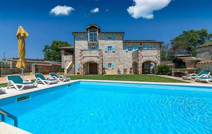 Villa mh70131