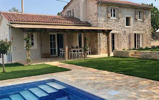 Villa mh70273