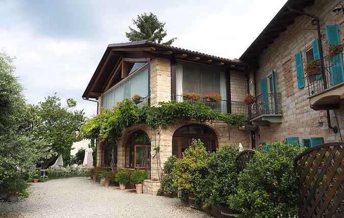 Manor house mh28548