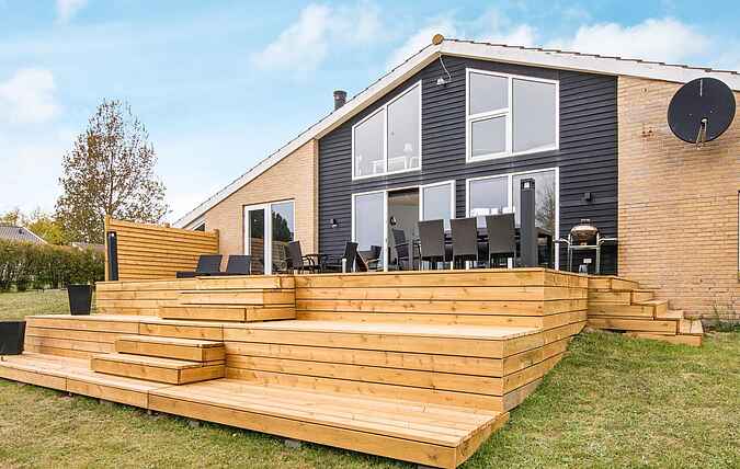 Holiday home mh66380