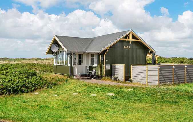Holiday home mh37410