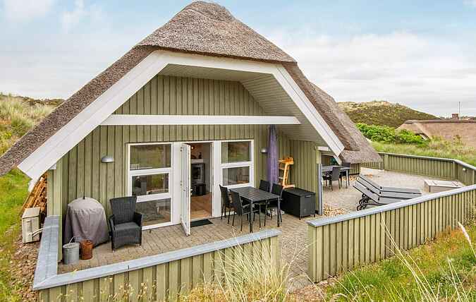 Holiday home mh37475