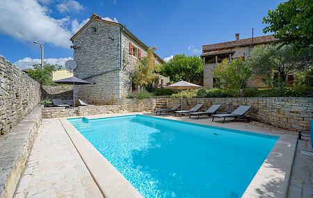 Villa mh81758