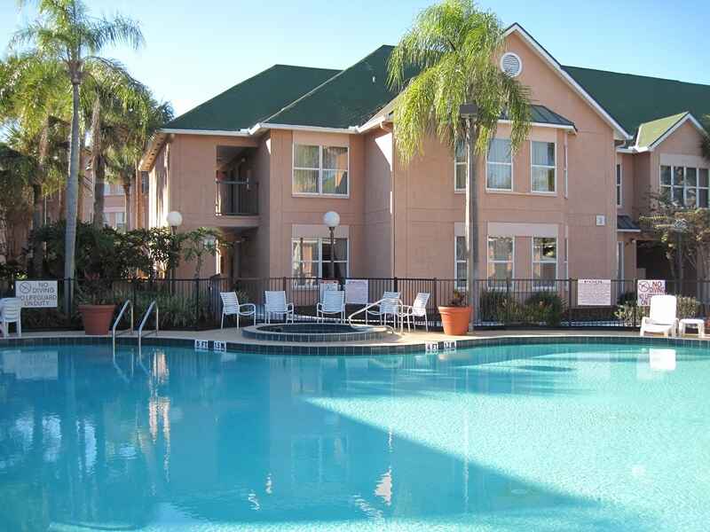 Get Disney beach club 1 schlafzimmer villa For iPhone