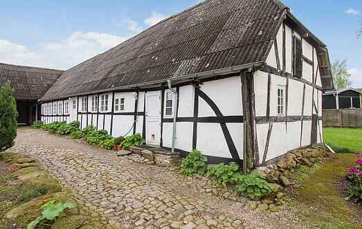 Farm house ss25484