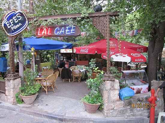Au Lal Cafe